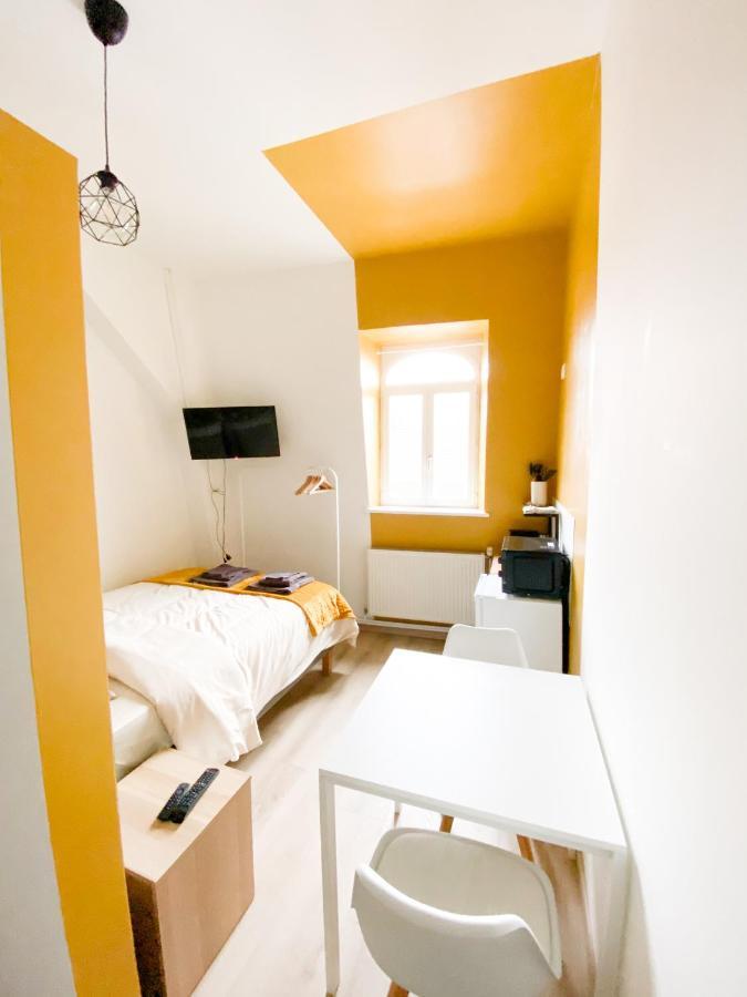 Capstay Roubaix Lille Private Shower & Netflix Zewnętrze zdjęcie